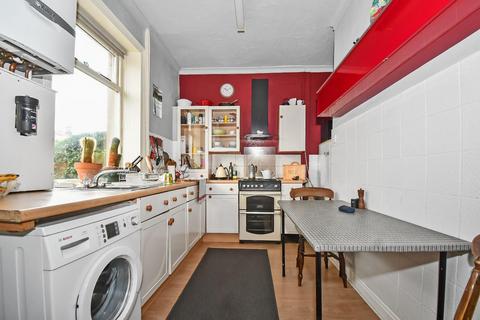 2 bedroom end of terrace house for sale, Bateson Street, Bradford