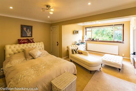 4 Leabank Close, Harrow, HA1 3QA