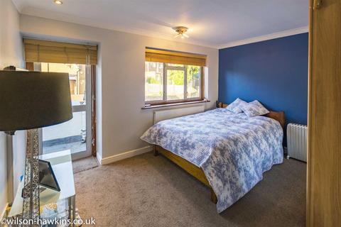 4 Leabank Close, Harrow, HA1 3QA