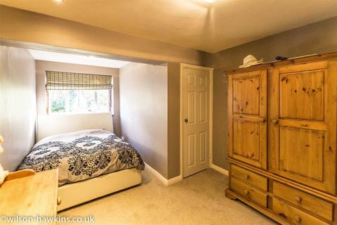 4 Leabank Close, Harrow, HA1 3QA