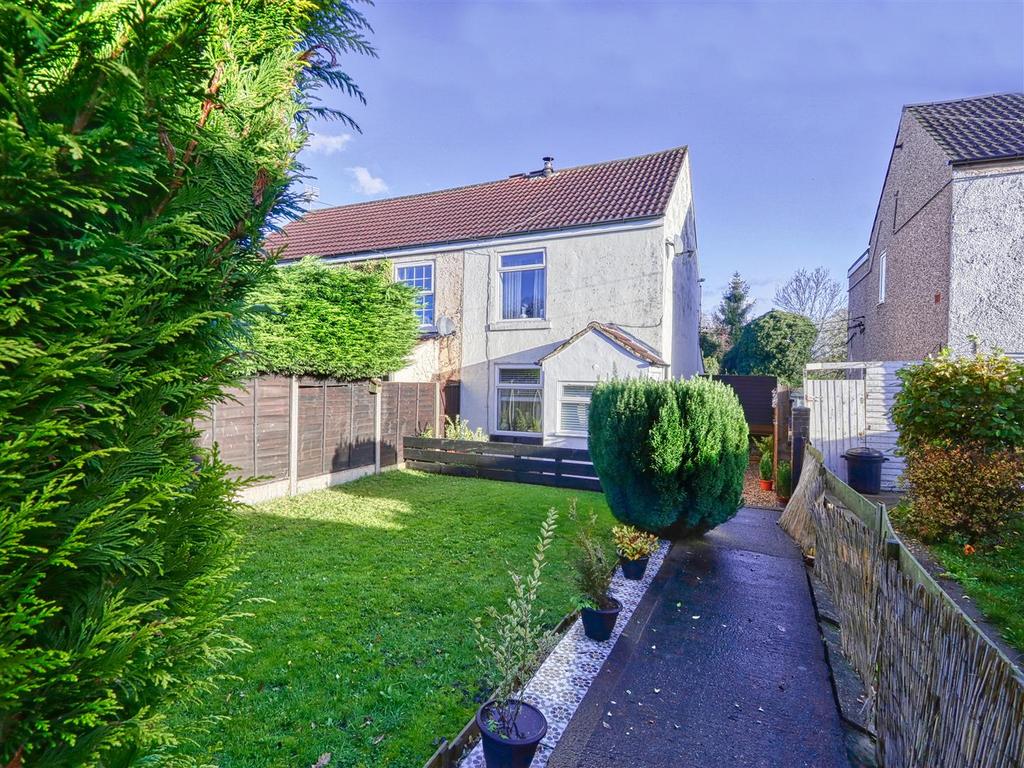 Mansfield Road, Chesterfield S41 2 bed semidetached house for sale £