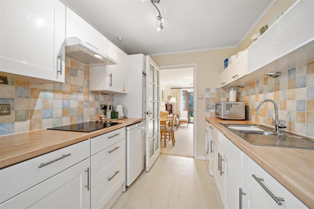 19 Betjeman Close - Ef Gv2m39k1pq QYMSs6ah (ID 14424
