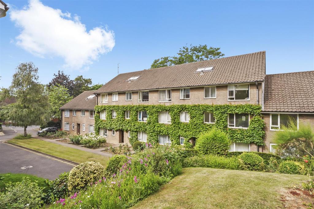 37 Moat Lodge, London Road - j Jp ERt MXQpi94 FQx6s9 O