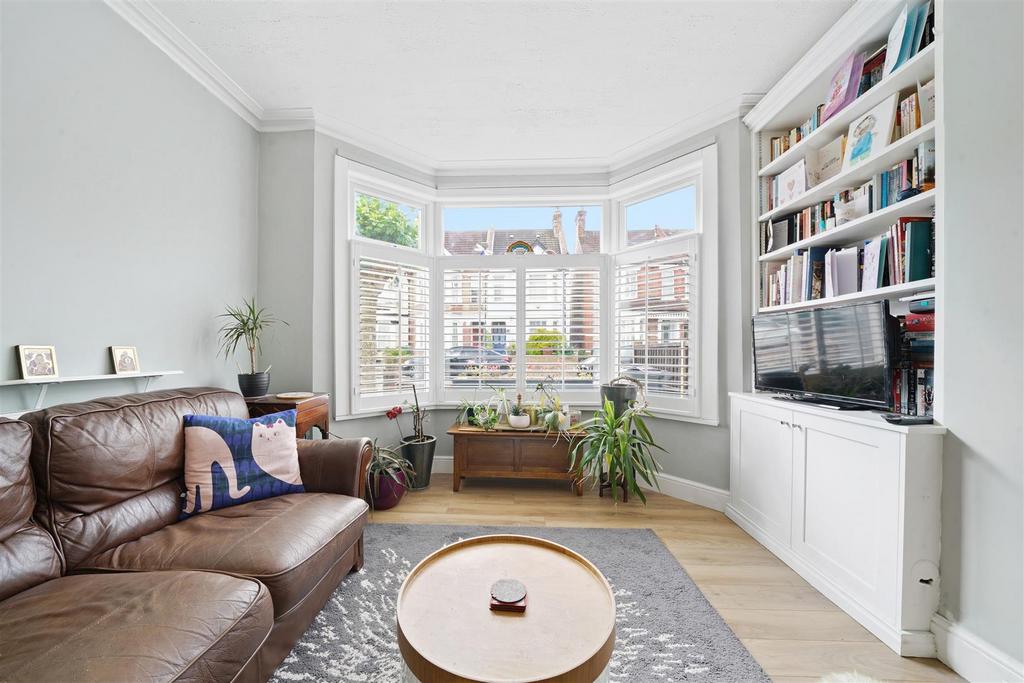 5 Heath Road - ME0c QL83 IPrbl Qi4pu UN.jpg