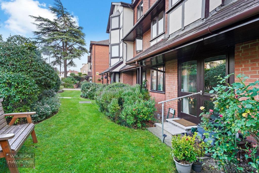 11 Hanbury Court, Northwick Park Road - t Cp5 EDbv Ks