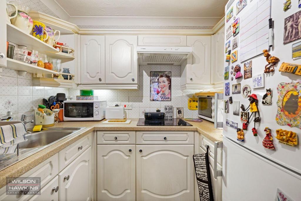 11 Hanbury Court, Northwick Park Road - P0 Ff DMu DON