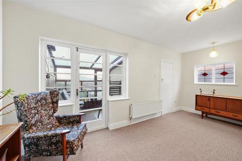 123 Torcross Road, Ruislip, HA4 0TE