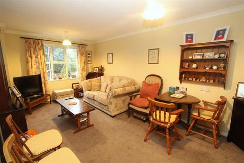 1 bedroom flat for sale - 15 Holmwood Gardens, Wallington SM6