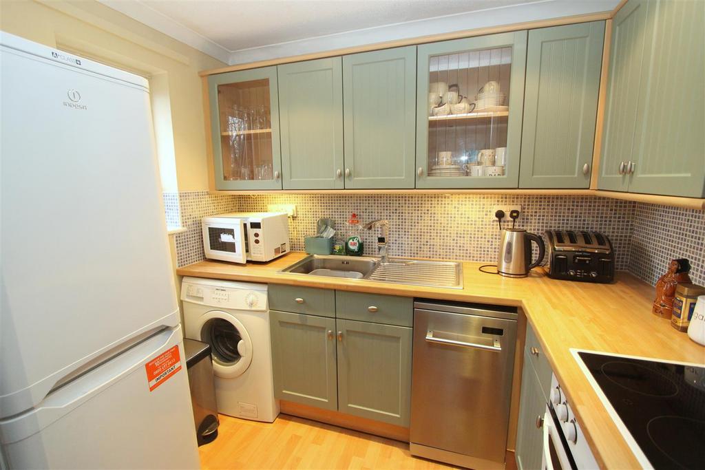 Kitchen1.JPG