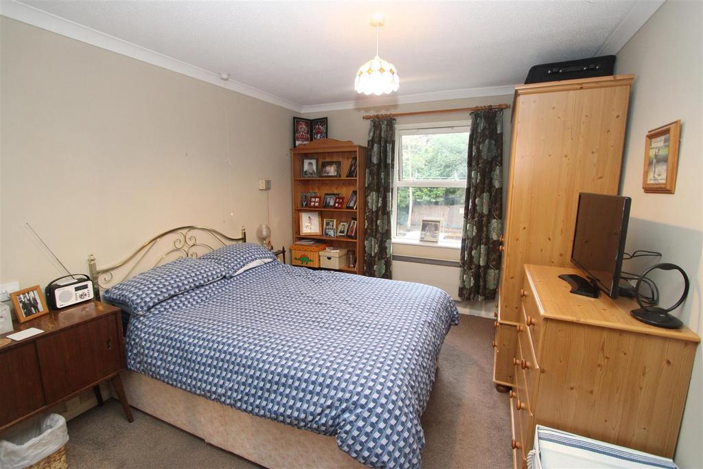 Bedroom1.JPG