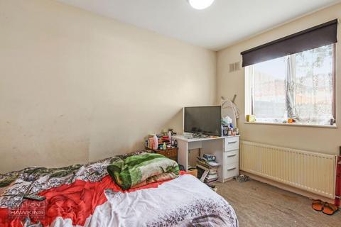 3 bedroom flat for sale, Brewery Close, Sudbury HA0