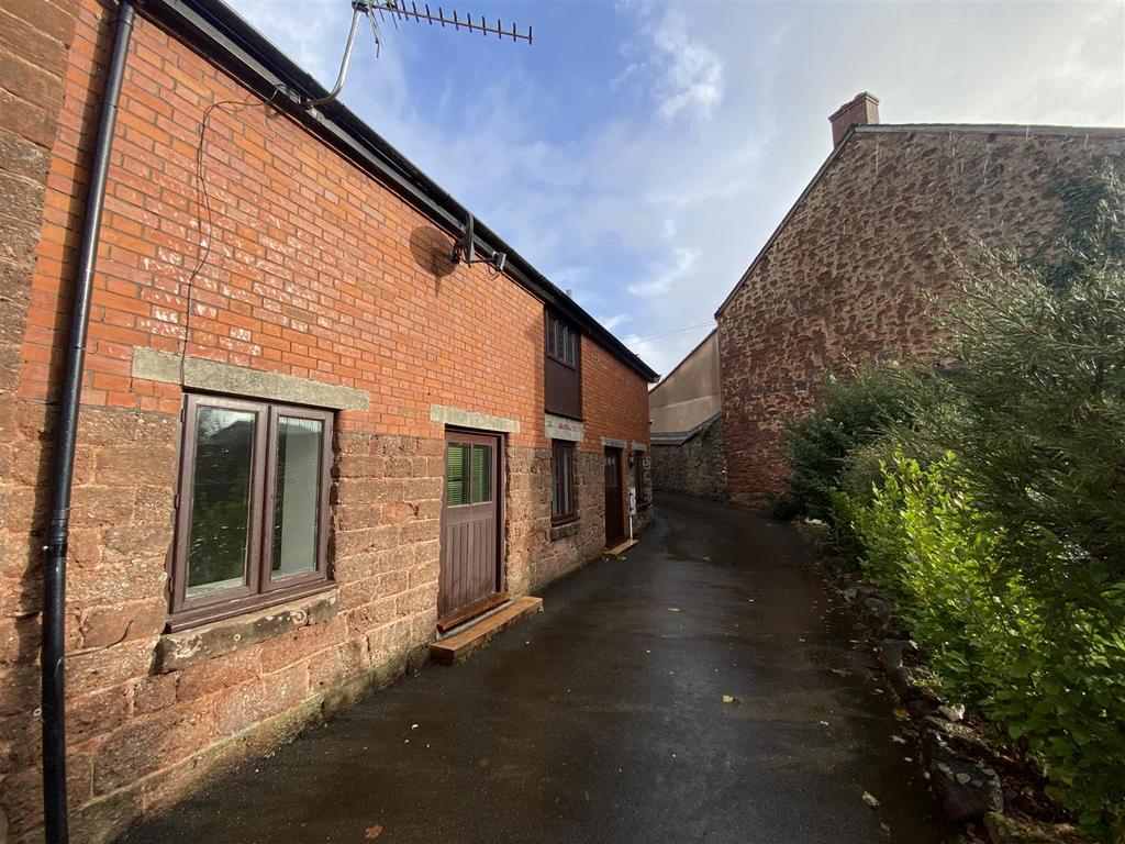 West Street, Taunton 3 bed terraced house to rent £900