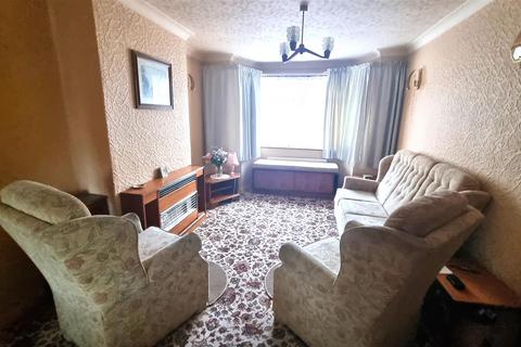 82 Arundel Road, Birmingham, B14 5UE