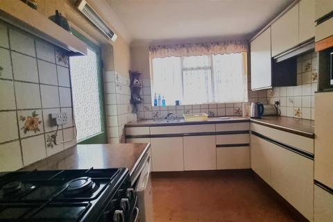 82 Arundel Road, Birmingham, B14 5UE