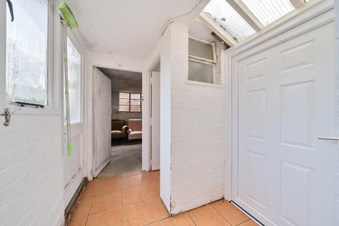 79 Abbots Walk, Wye, Ashford, TN25 5ES