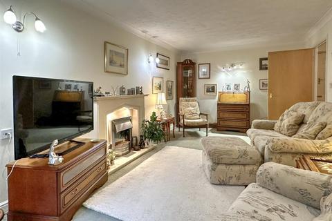 2 bedroom retirement property for sale, Silvas Court, Morpeth