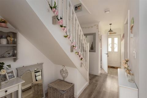 5 Major Close, Whitstable, CT5 3RE