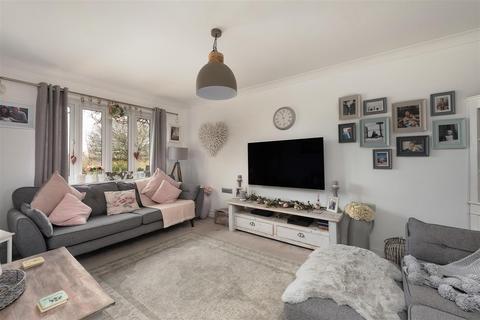 5 Major Close, Whitstable, CT5 3RE