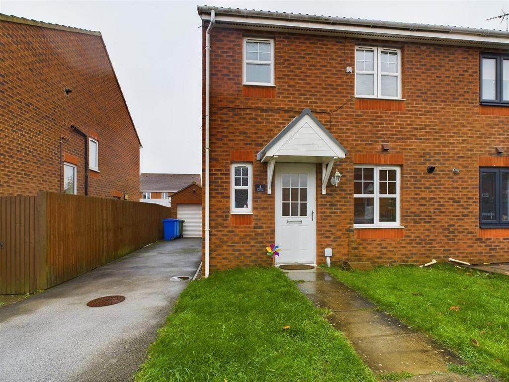 Givendale Close, Bridlington, East Riding Of Yo 3 bed semidetached