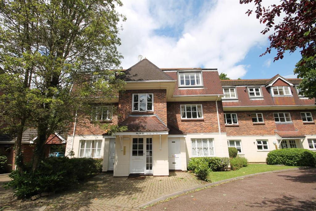 North Parade, Horsham 1 bed flat for sale £200,000