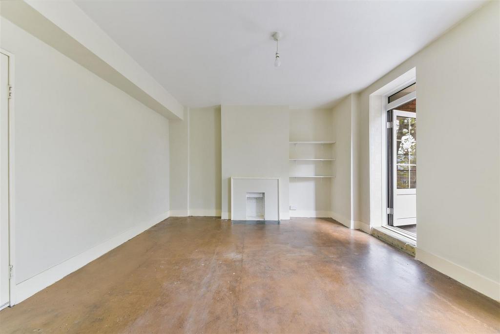 Eversholt Street, London 2 bed flat for sale £450,000