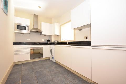 2 bedroom apartment for sale, 28 Courtlands, Hayes Point, Sully, CF64 5QG