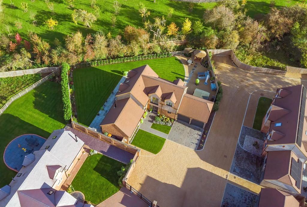 The Rye, Eaton Bray 4 bed detached house for sale £850,000
