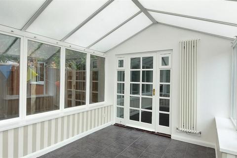 2 Alders Brook, Hilton, Derby, DE65 5HF