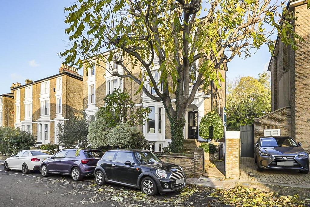 Mount Ararat Road, Richmond 2 bed flat £570,000