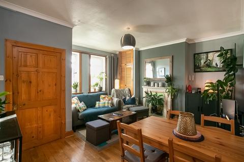 39/3 Lochend Drive, Edinburgh, EH7 6DH