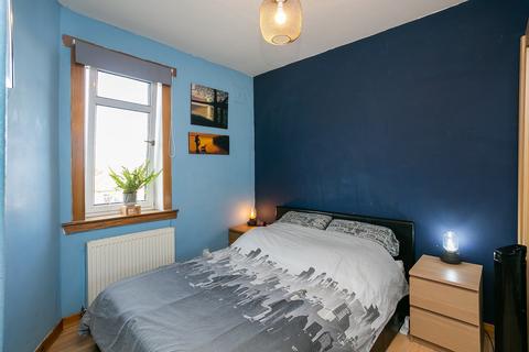 39/3 Lochend Drive, Edinburgh, EH7 6DH