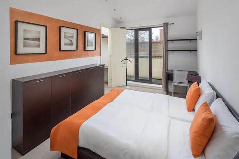 1, Otterden Terrace, 10 Lynton Road, London, SE1 5QR