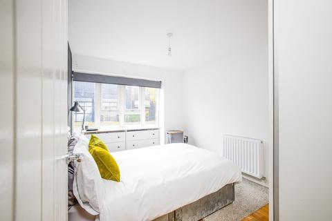 2 bedroom flat for sale, Montpelier Court, Montpelier