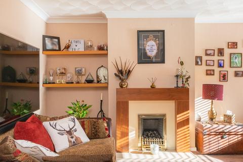 18 Kenilworth, Yate, Bristol, BS37 4DT