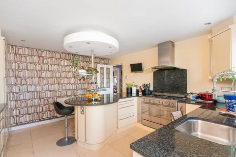 18 Kenilworth, Yate, Bristol, BS37 4DT