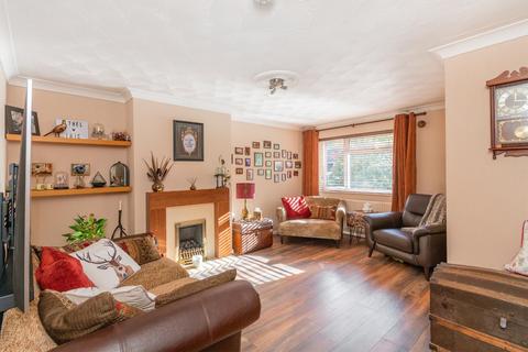 18 Kenilworth, Yate, Bristol, BS37 4DT