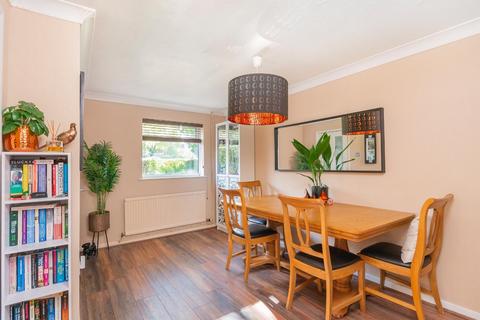 18 Kenilworth, Yate, Bristol, BS37 4DT