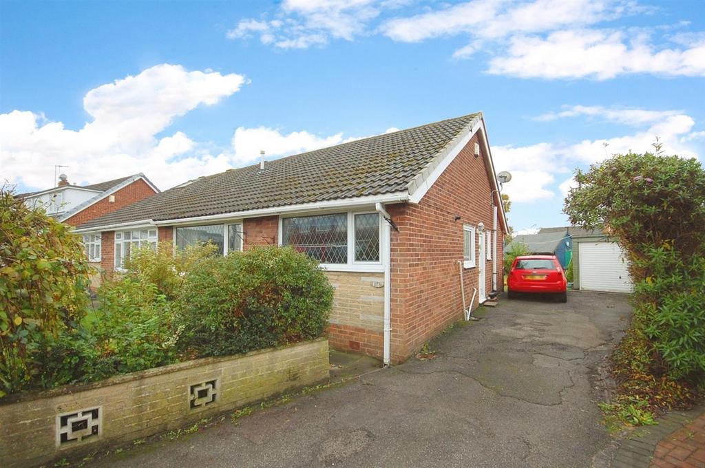 Montague Crescent, Garforth, Leeds 2 bed semi-detached bungalow for ...