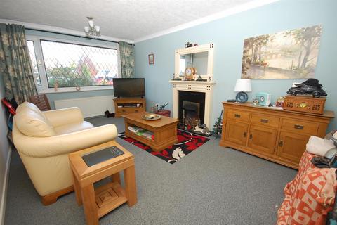 2 bedroom semi-detached bungalow for sale, Montague Crescent, Garforth, Leeds