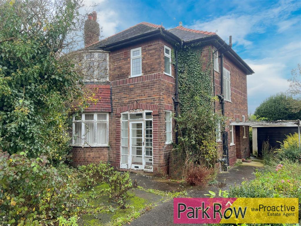 Highfield Road, Pontefract 4 bed detached house for sale £190,000