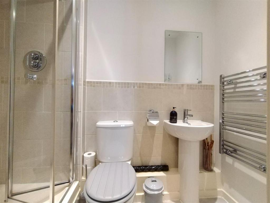 Ensuite.jpg
