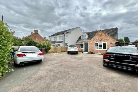 353 Longford Lane, Gloucester, GL2 9EL