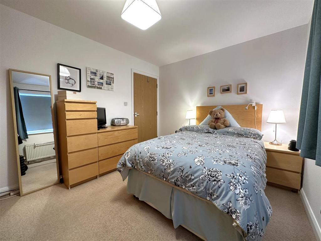 Master Bedroom 643