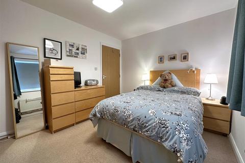 15 Apple Tree Close, Newark, NG24 2FA