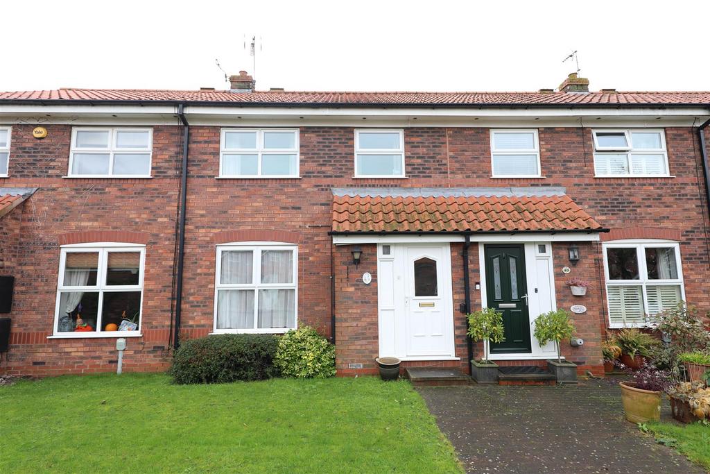 Minster Avenue, Beverley 3 bed terraced house £225,000