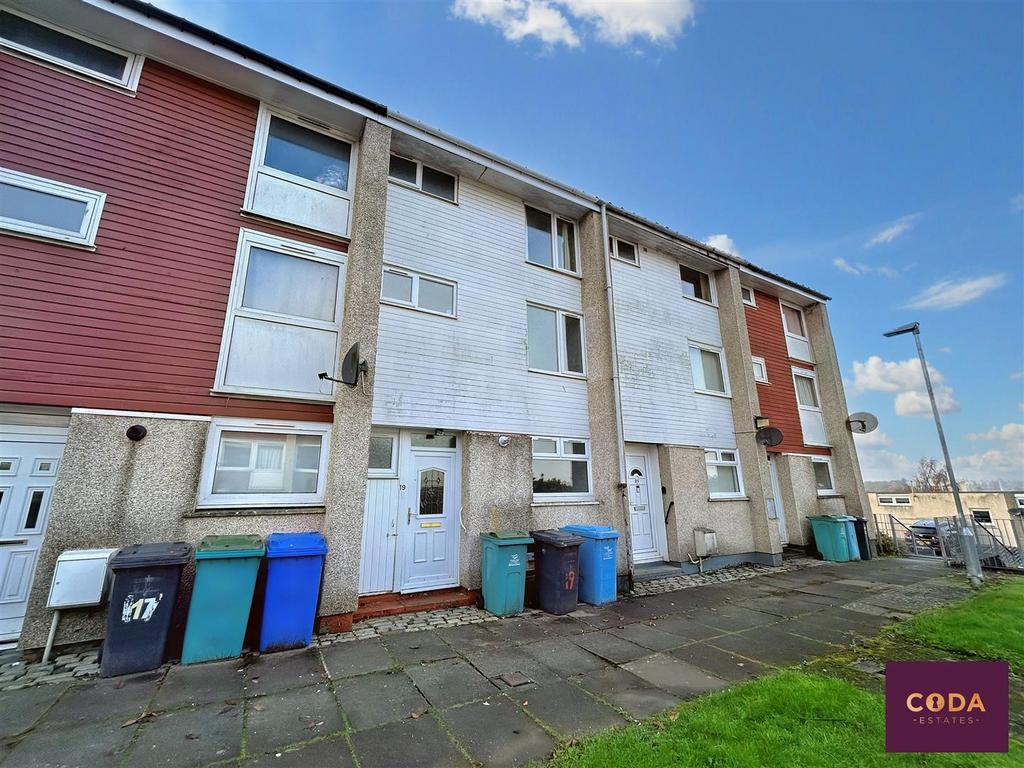 Pine Place, Abronhill, Cumbernauld, Glasgow 4 bed townhouse for sale