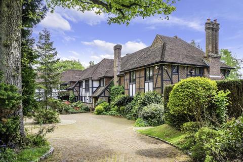 Kingswood House Eyhurst Close, Kingswood, Tadworth, KT20 6NR