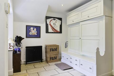 Kingswood House Eyhurst Close, Kingswood, Tadworth, KT20 6NR