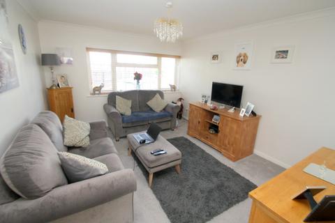 4 bedroom end of terrace house for sale - Stuart Way, Staines-upon-Thames, TW18