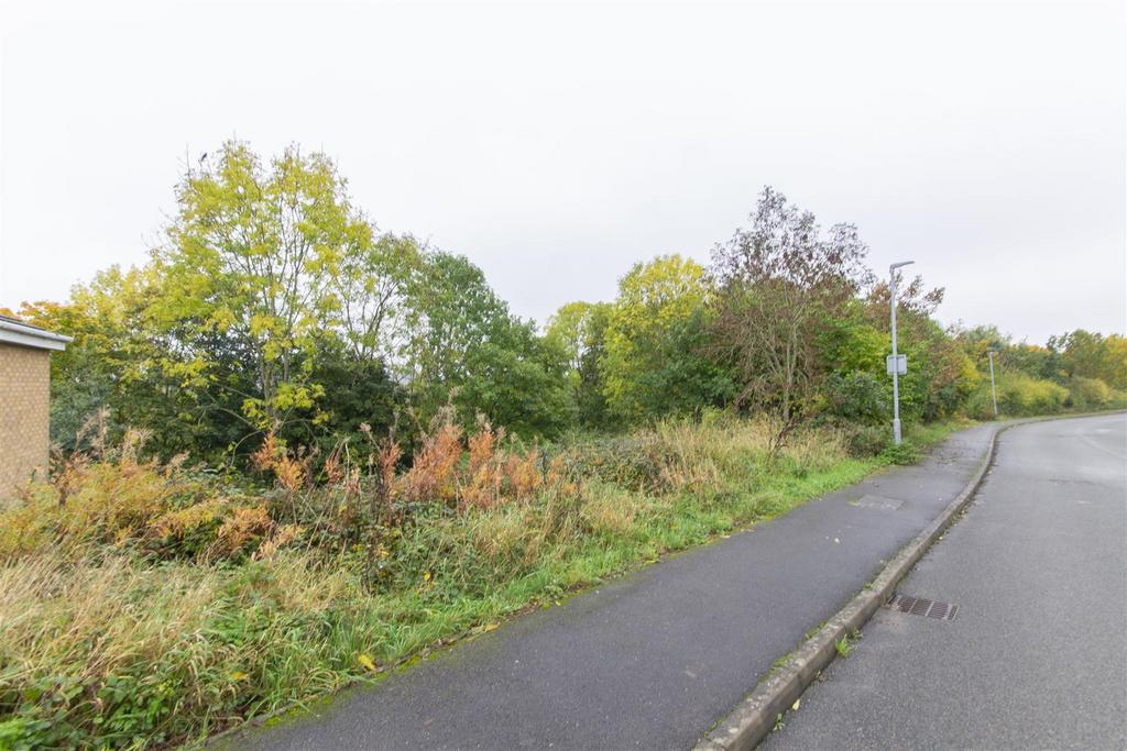 Holme Park Avenue, Upper Newbold, Chesterfield Land for sale £25,000